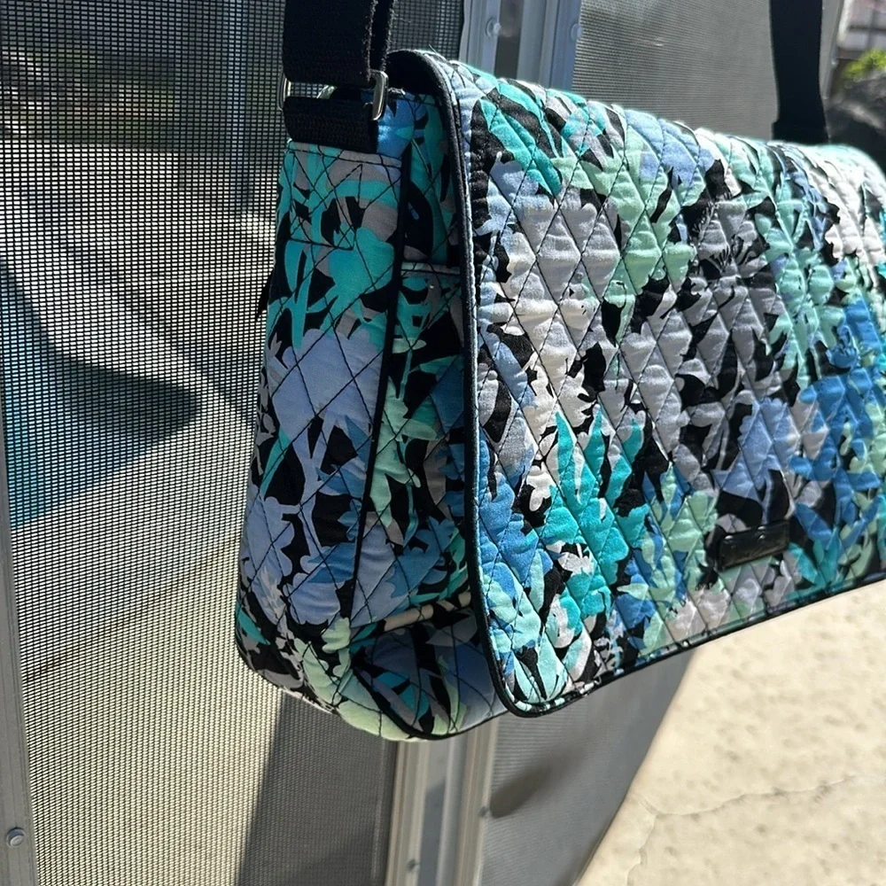 Vera Bradley tooled messenger quilted blue/green/white/ black leaves